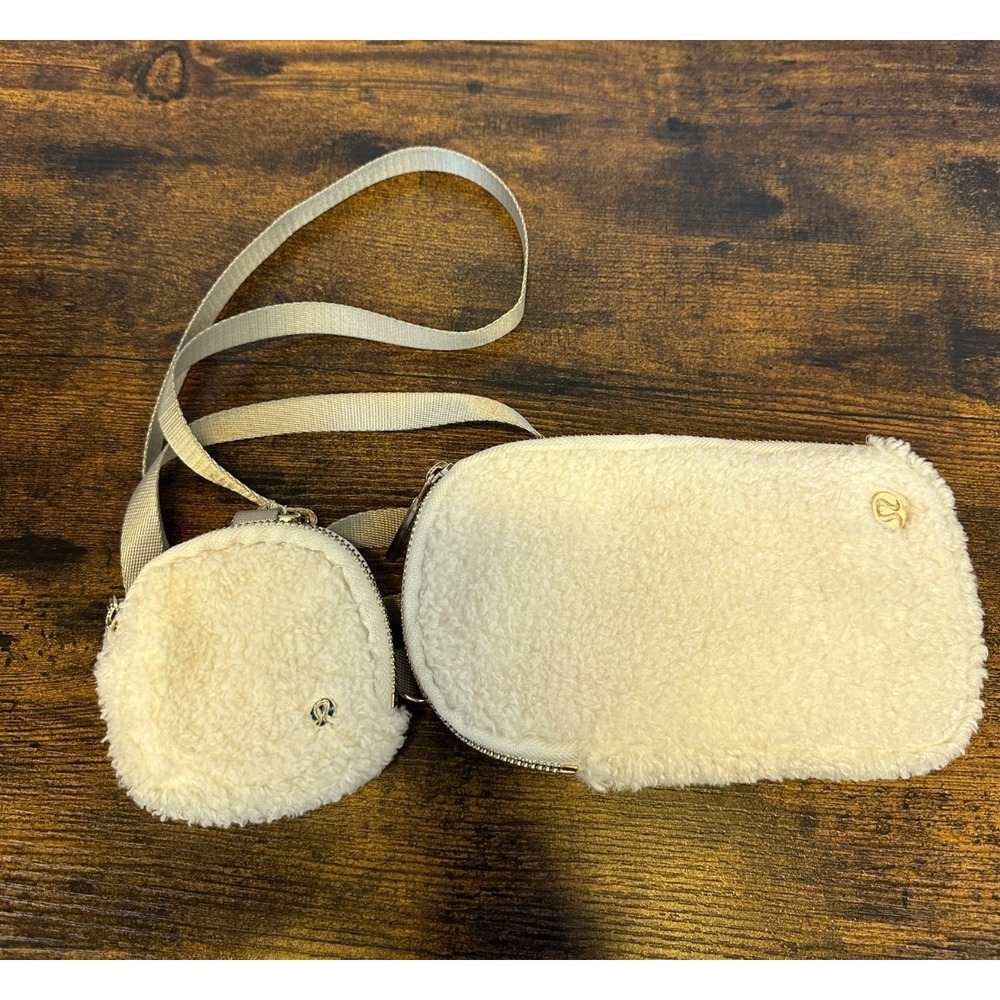 Lululemon Modular Phone Crossbody Bag Fleece Sherpa W/ Attached Coin Purse White - Picture 7 of 12
